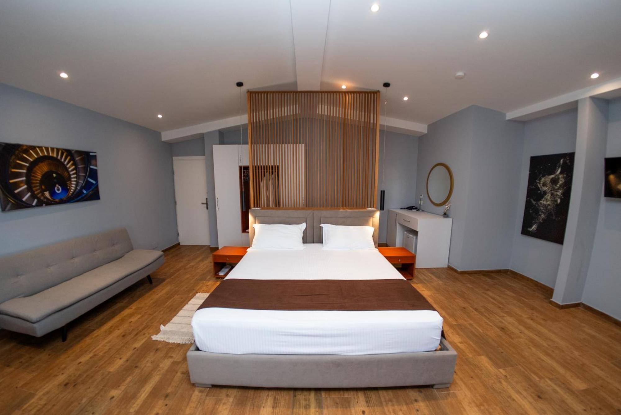 Olivar Hotel Tirana Selitë e Vogël エクステリア 写真