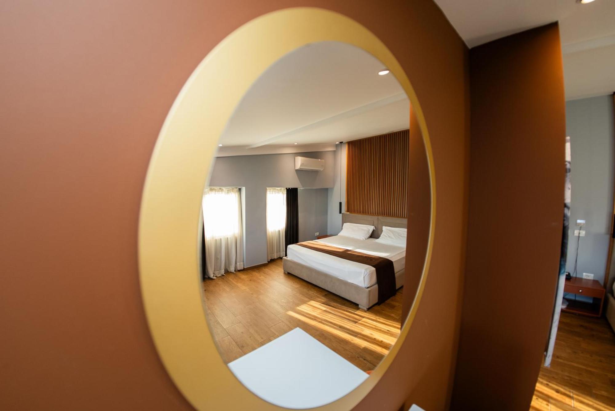 Olivar Hotel Tirana Selitë e Vogël エクステリア 写真