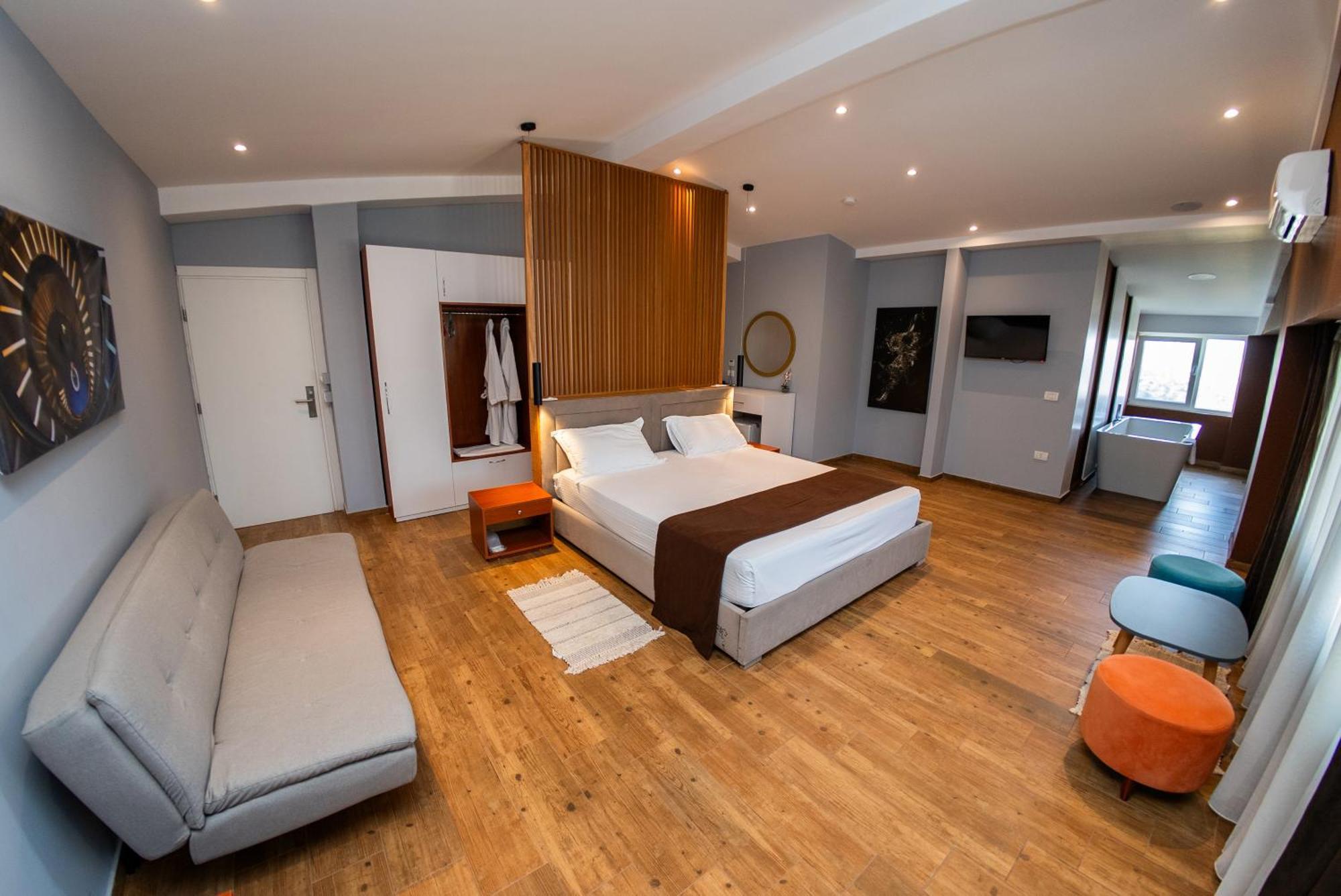 Olivar Hotel Tirana Selitë e Vogël エクステリア 写真