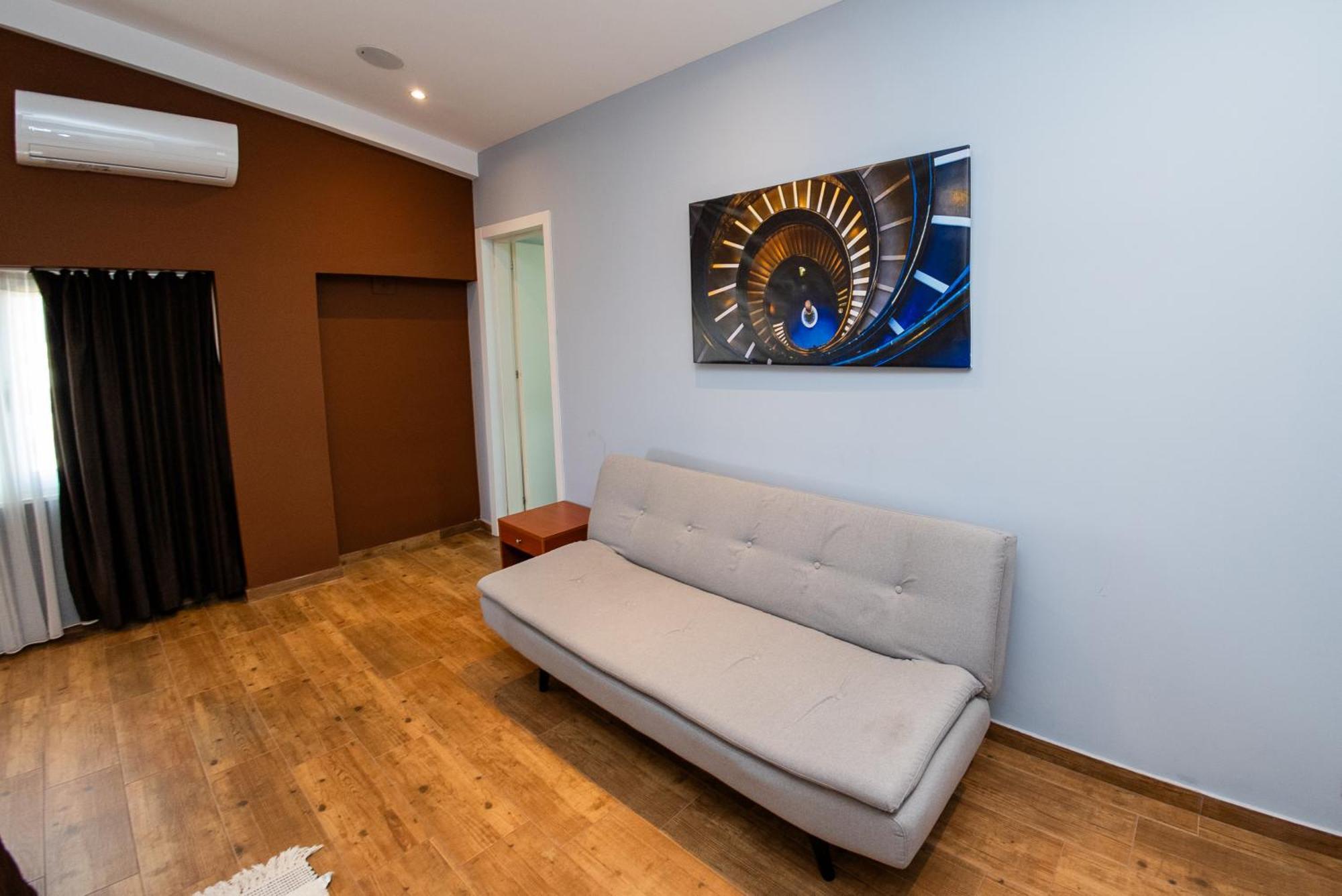 Olivar Hotel Tirana Selitë e Vogël エクステリア 写真