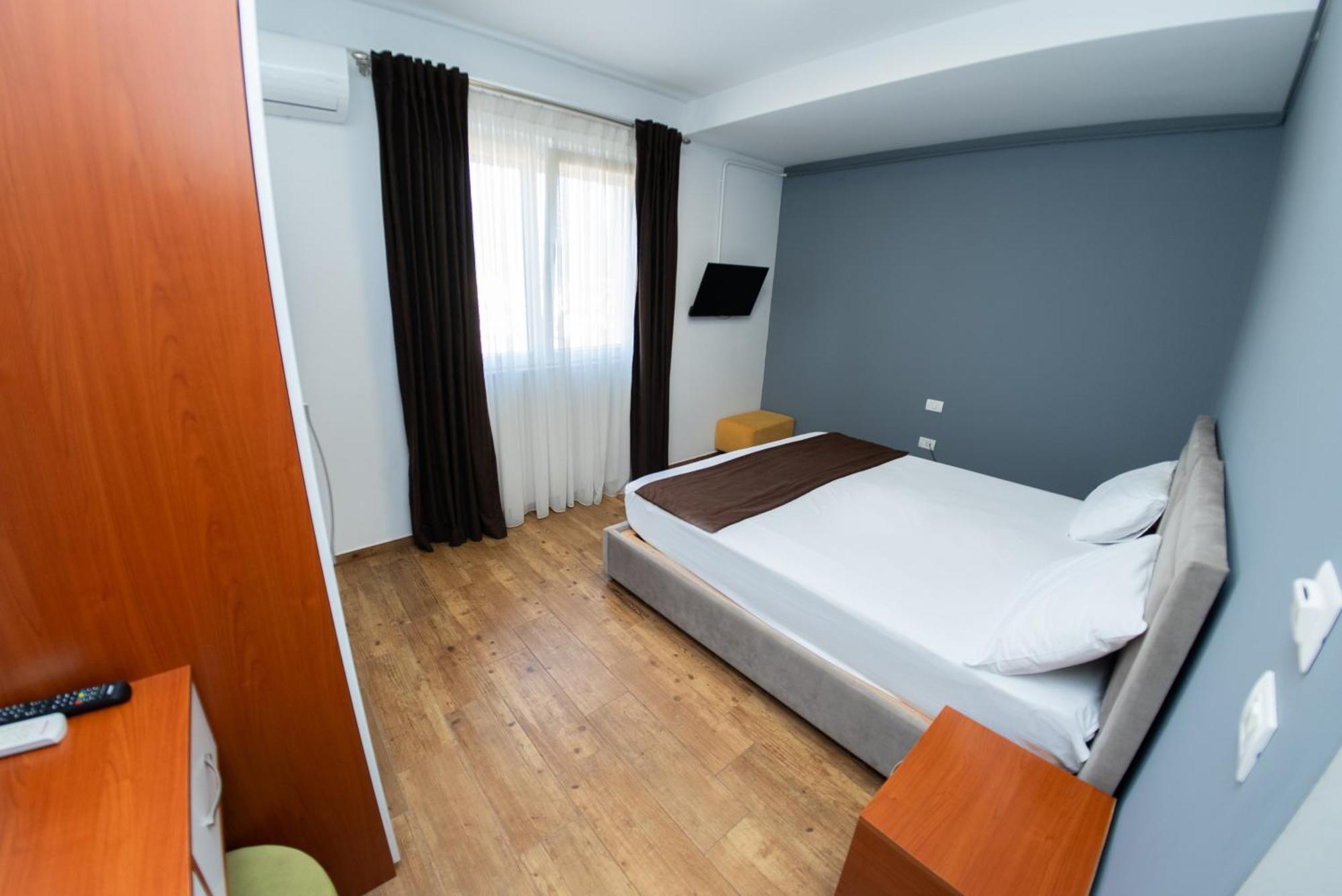 Olivar Hotel Tirana Selitë e Vogël エクステリア 写真