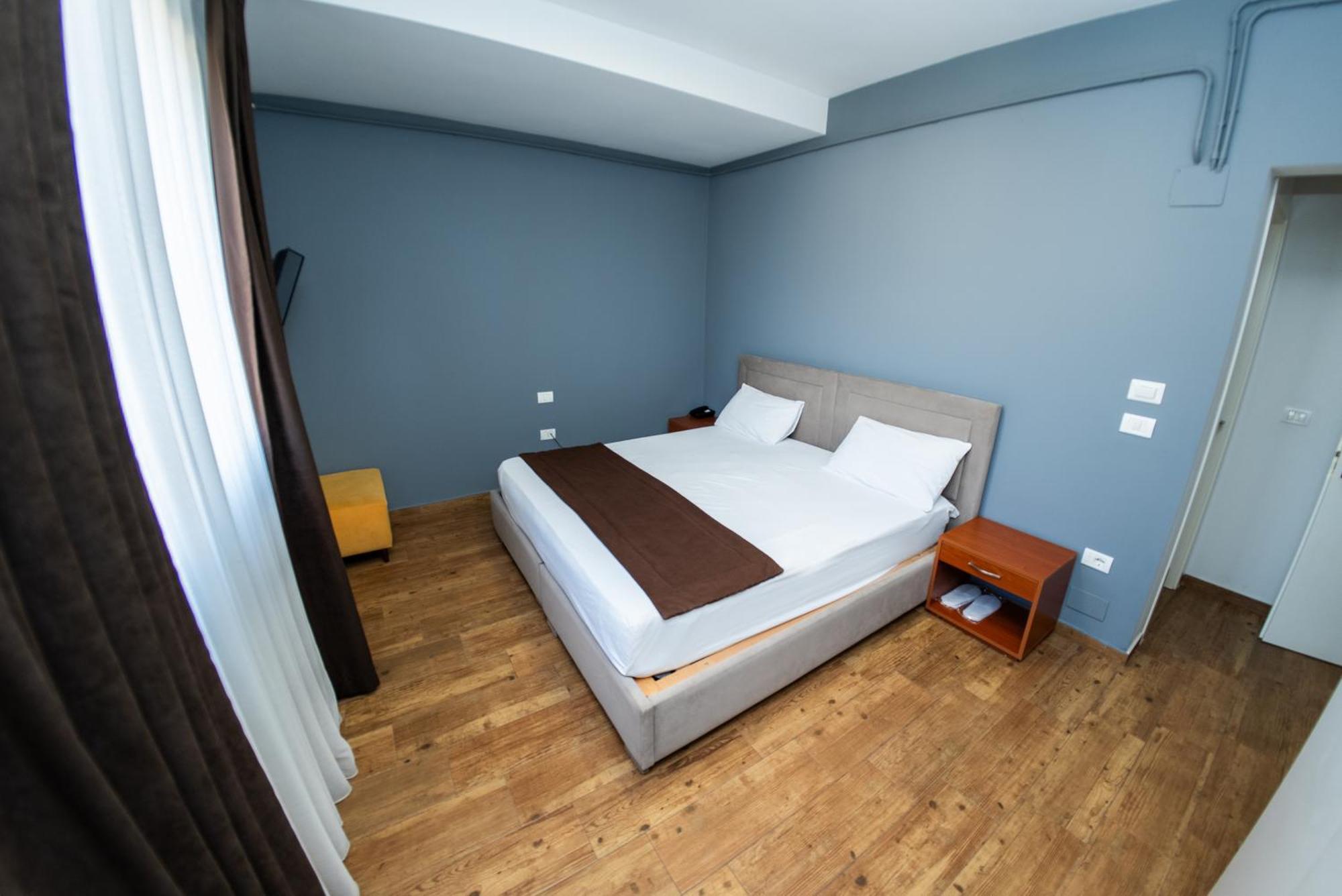 Olivar Hotel Tirana Selitë e Vogël エクステリア 写真