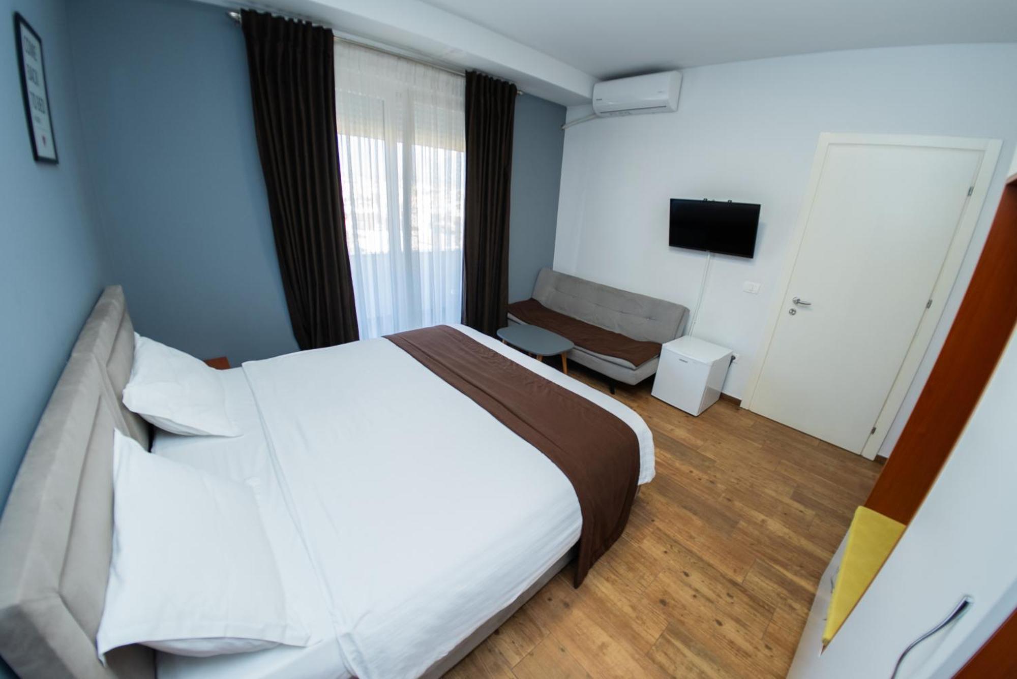 Olivar Hotel Tirana Selitë e Vogël エクステリア 写真