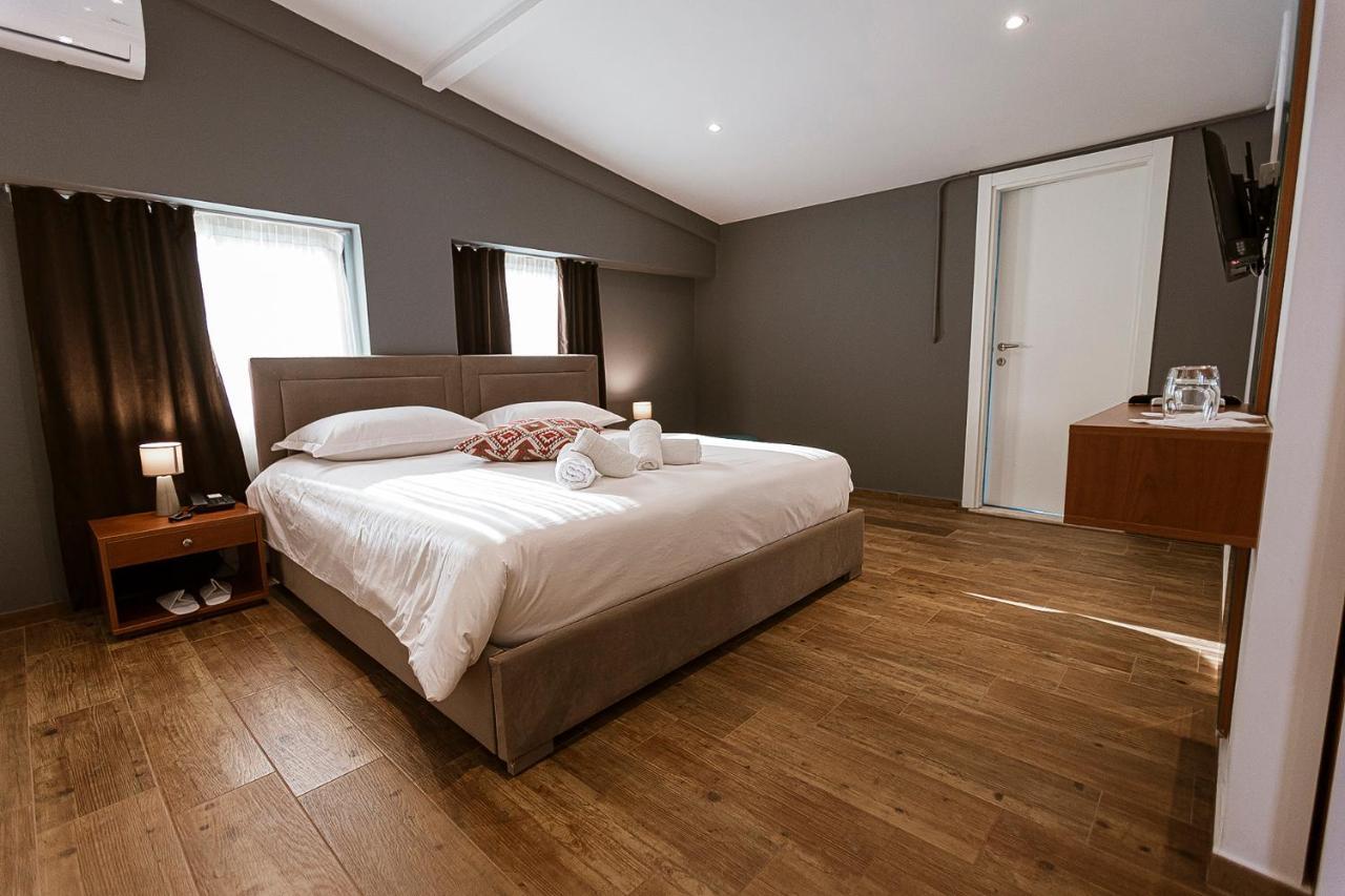 Olivar Hotel Tirana Selitë e Vogël エクステリア 写真