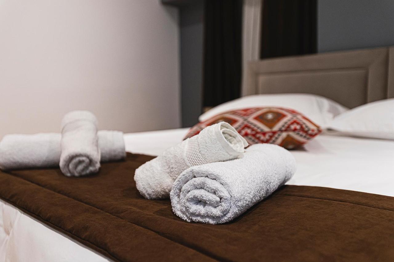 Olivar Hotel Tirana Selitë e Vogël エクステリア 写真