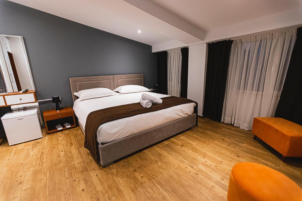 Olivar Hotel Tirana Selitë e Vogël エクステリア 写真